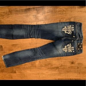 Women’s Miss Me Jeans worn 1 time Size 26